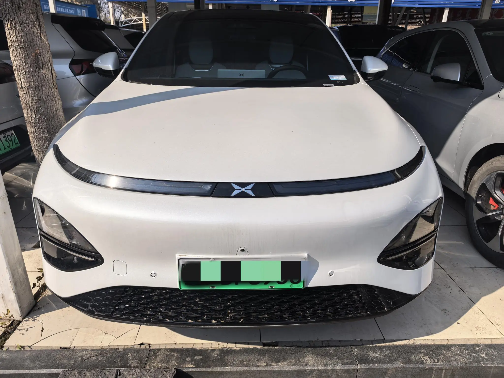 Xpeng G6  из Китая