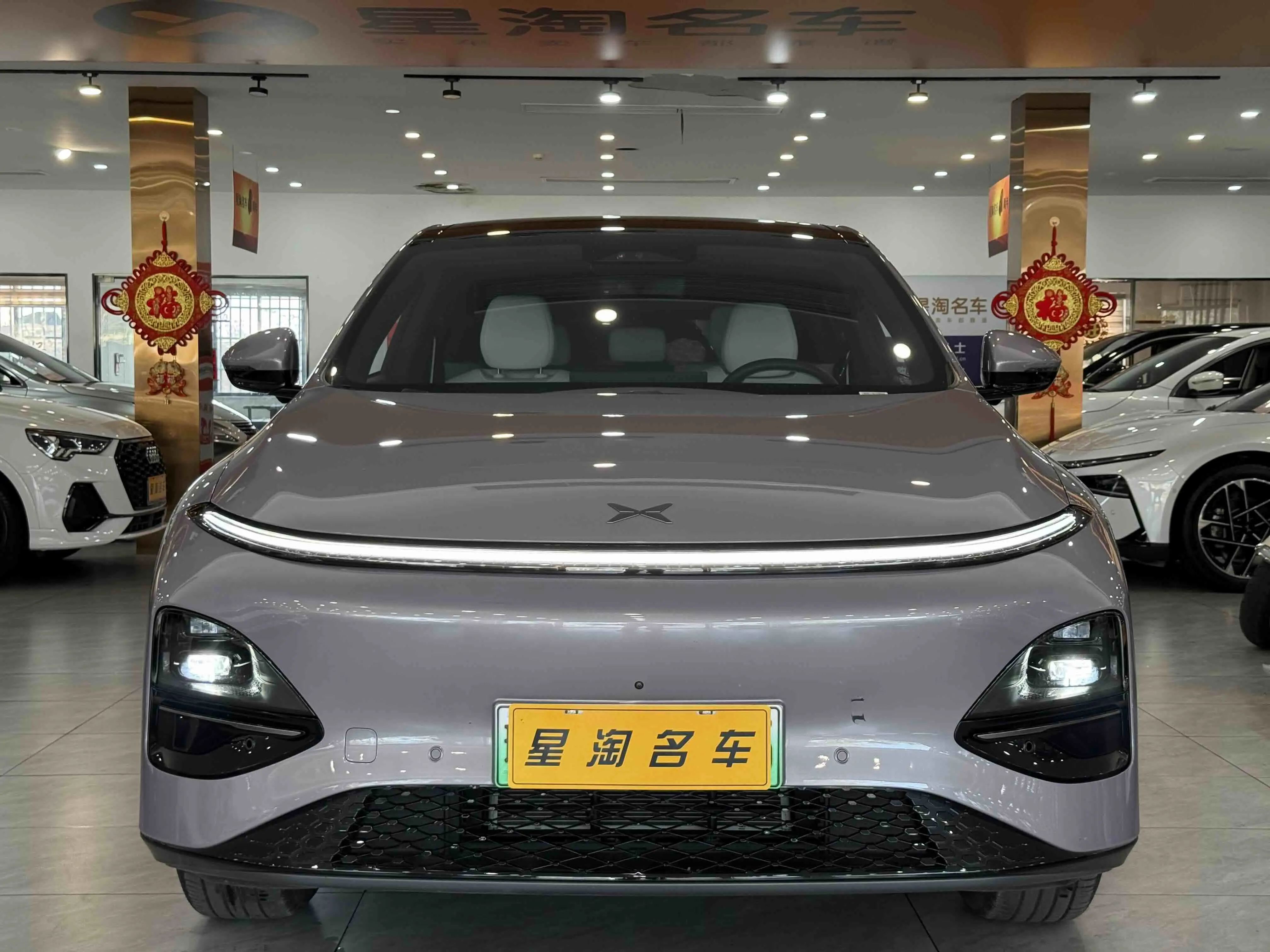 Xpeng G6  из Китая