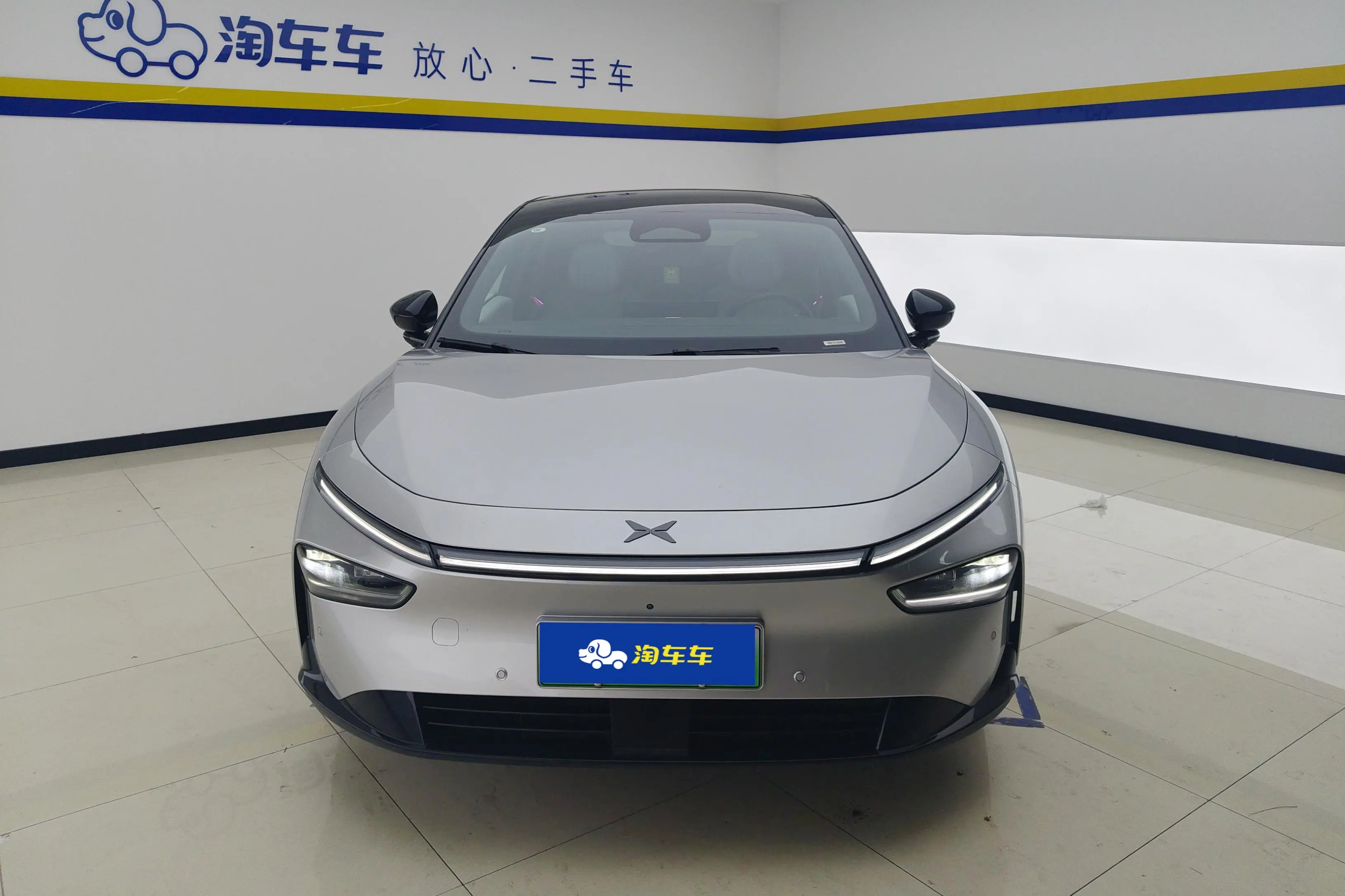 Xpeng P7+  из Китая