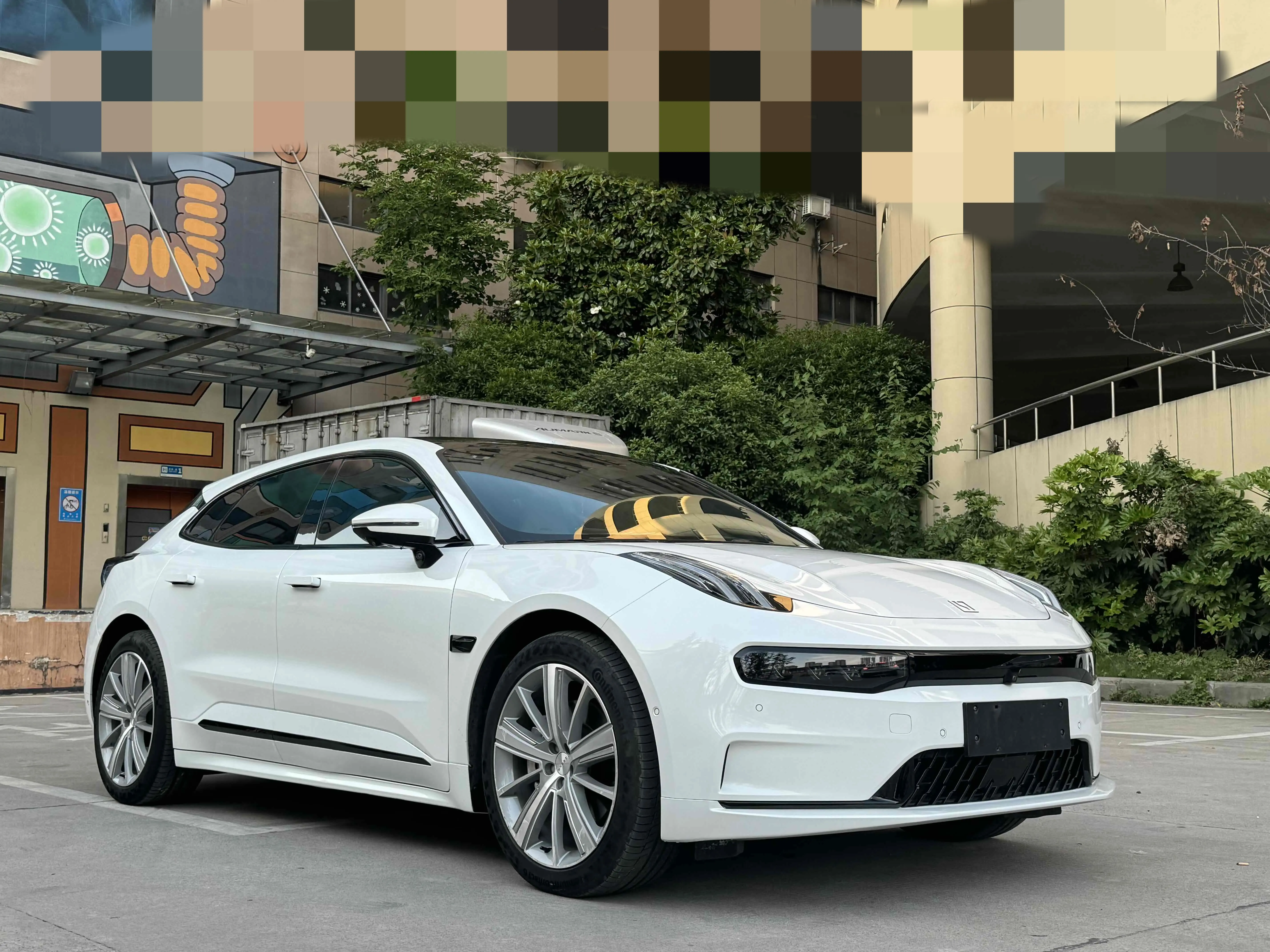 ZEEKR 001  из Китая