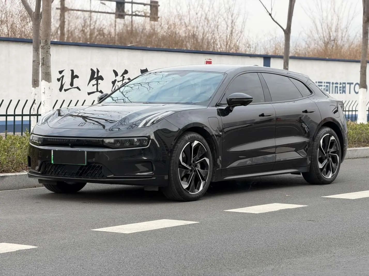 ZEEKR 001  из Китая