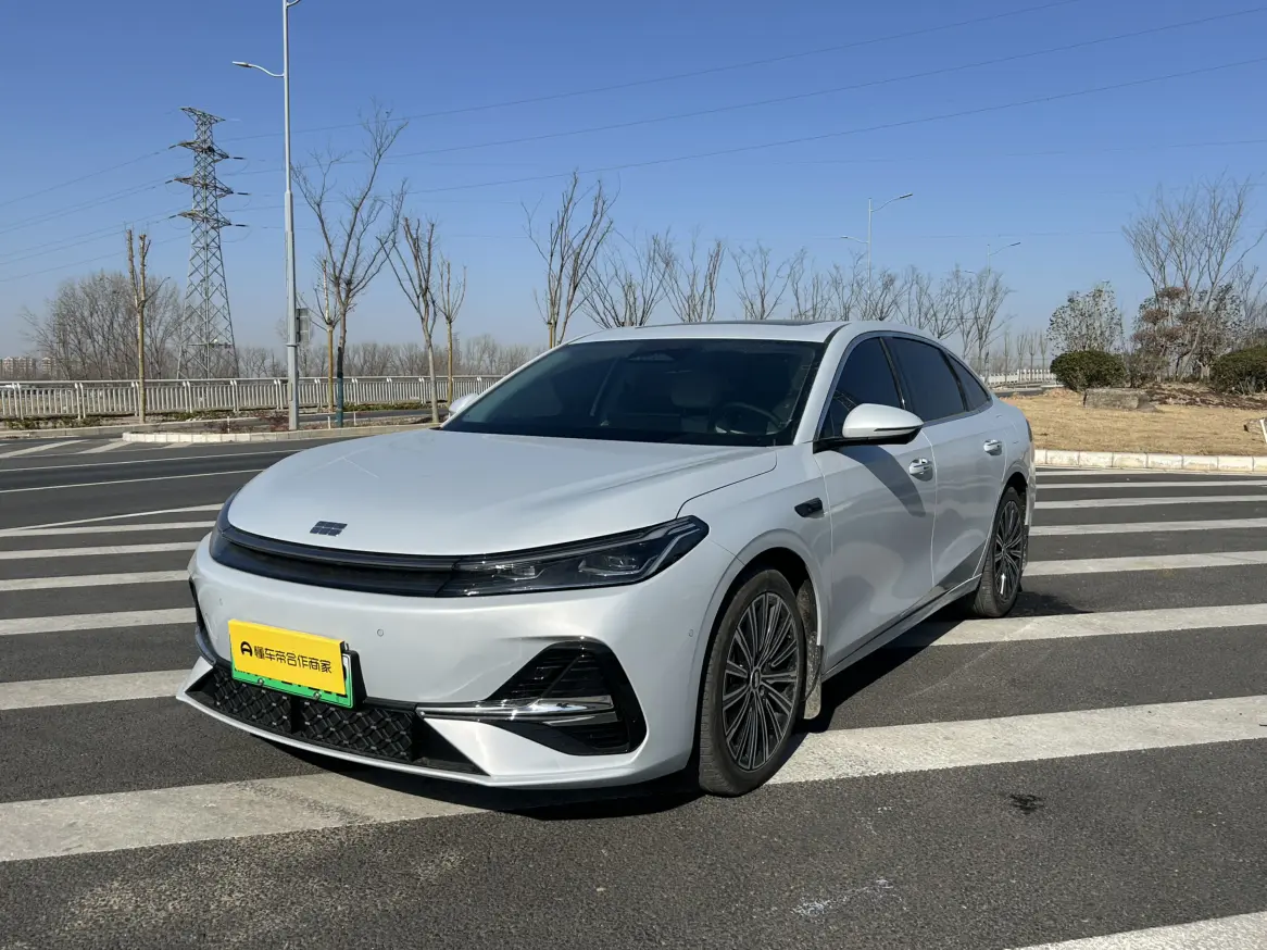 Geely Galaxy A7  из Китая