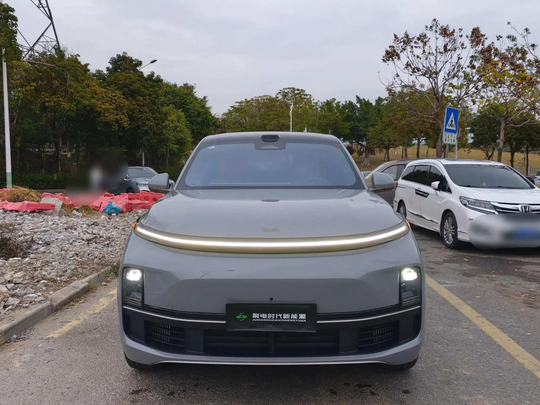 Li L9 (Ideal L9)  из Китая