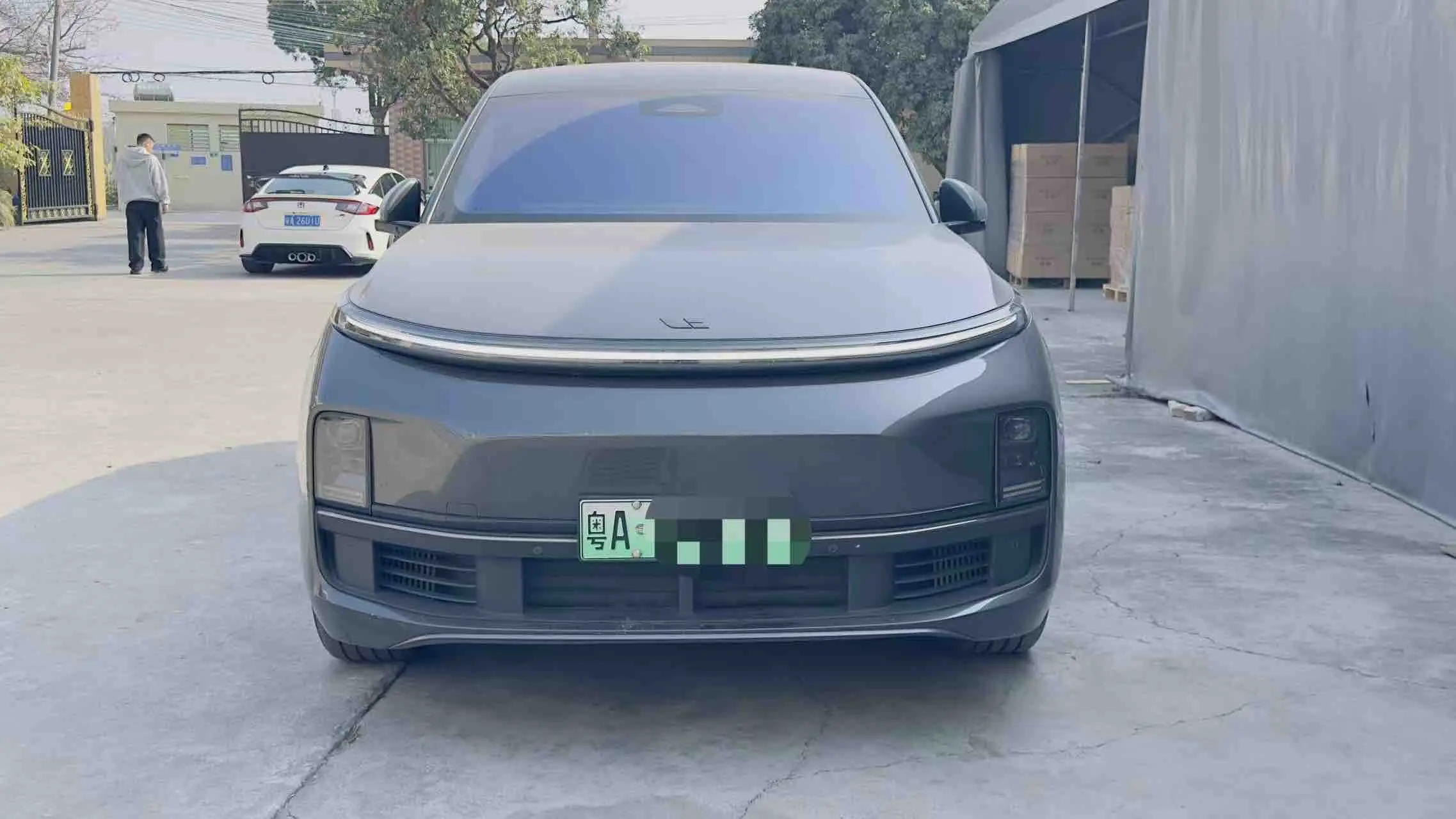 Li L8 (Ideal L8)  из Китая