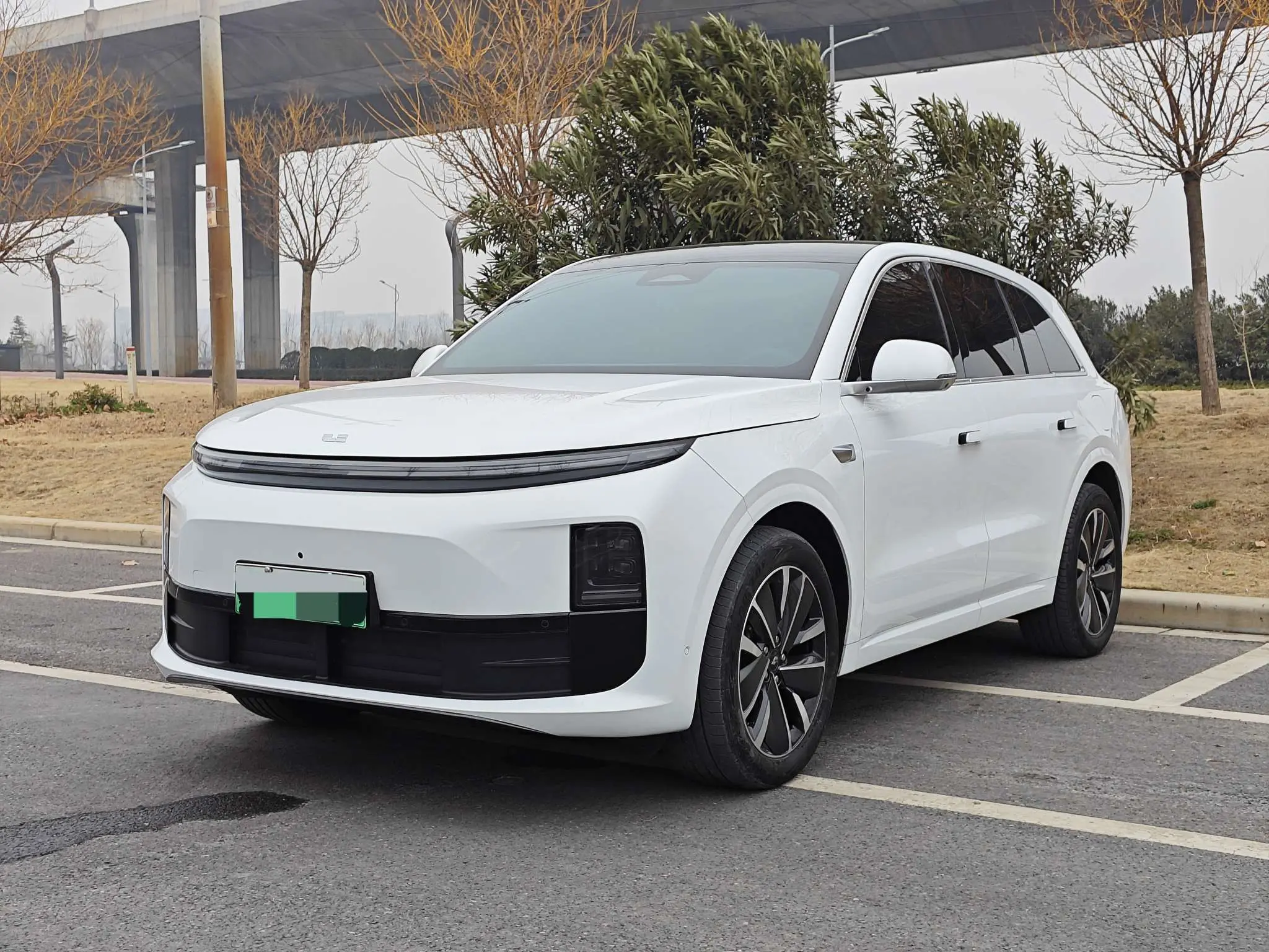 Li L6 (Ideal L6)  из Китая