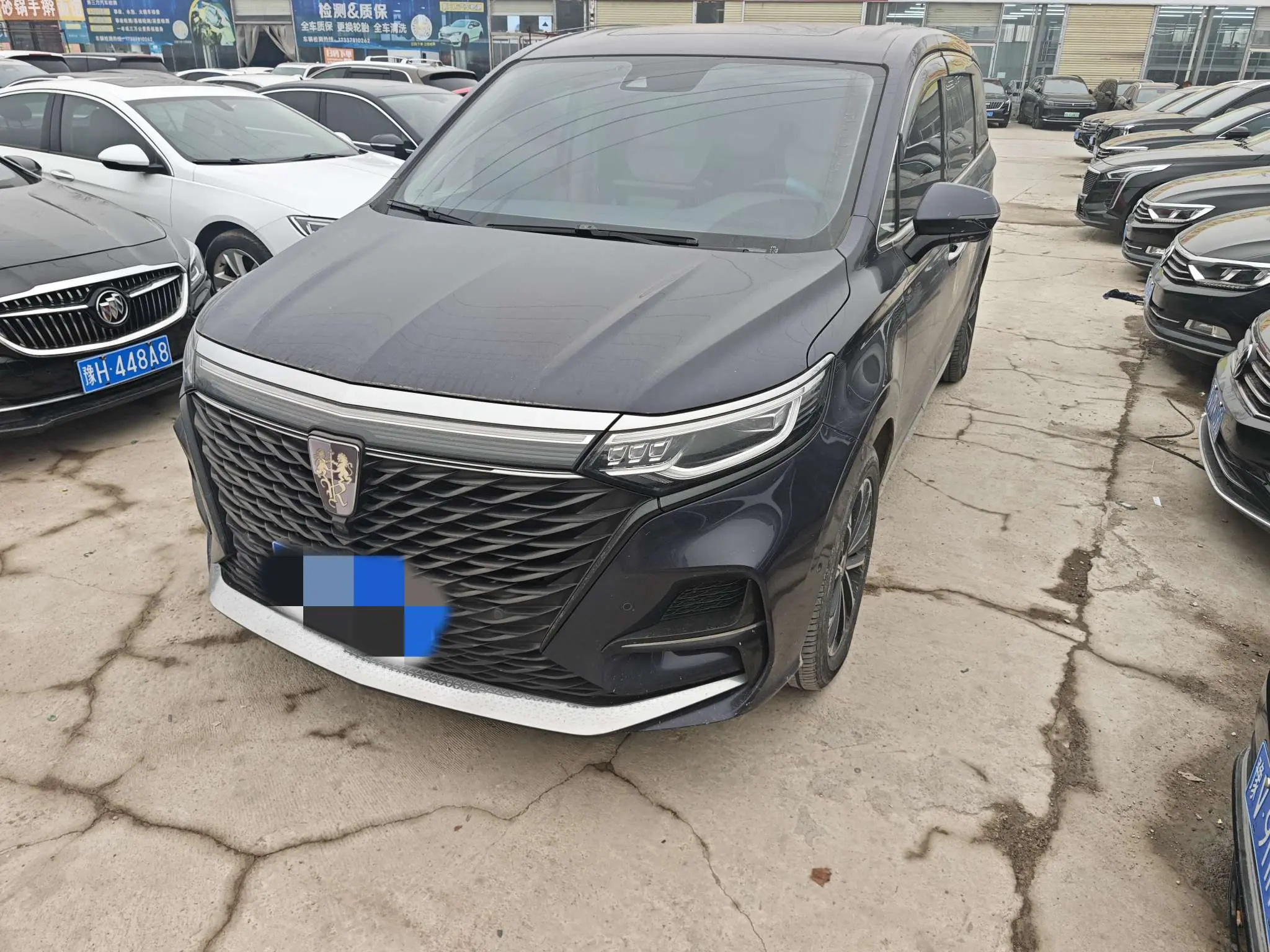 Roewe iMAX8  из Китая