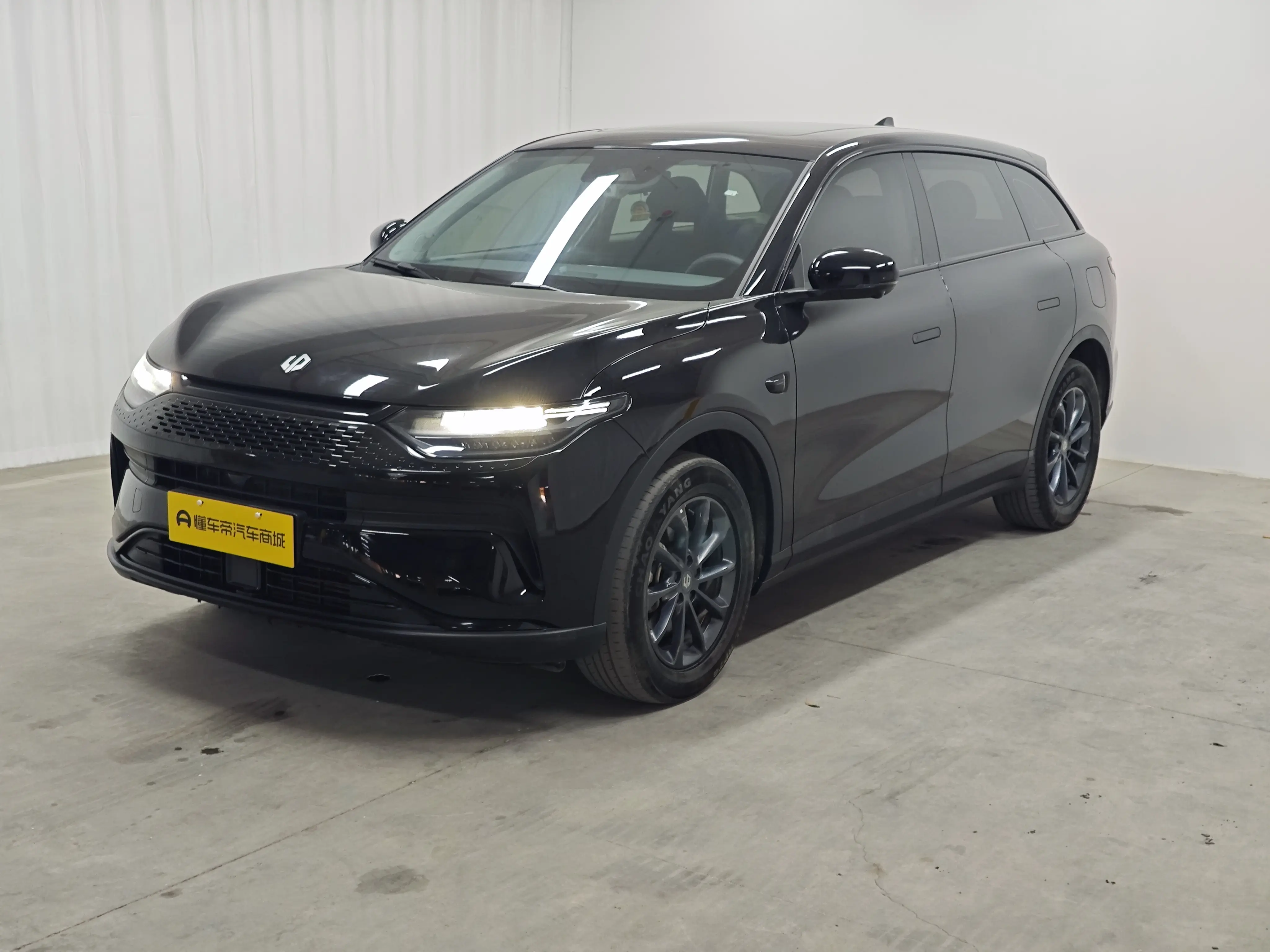 Leapmotor Zero running C11  из Китая