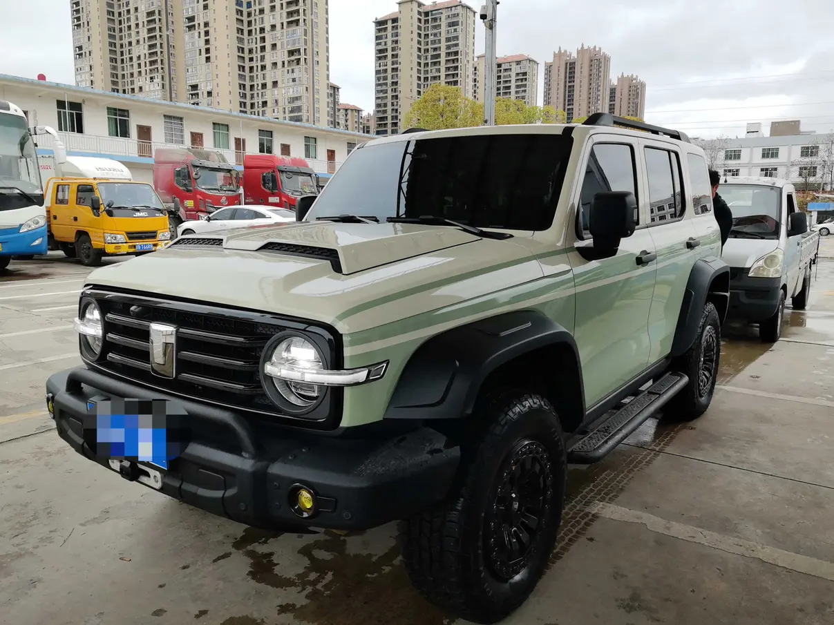 Tank 300  из Китая