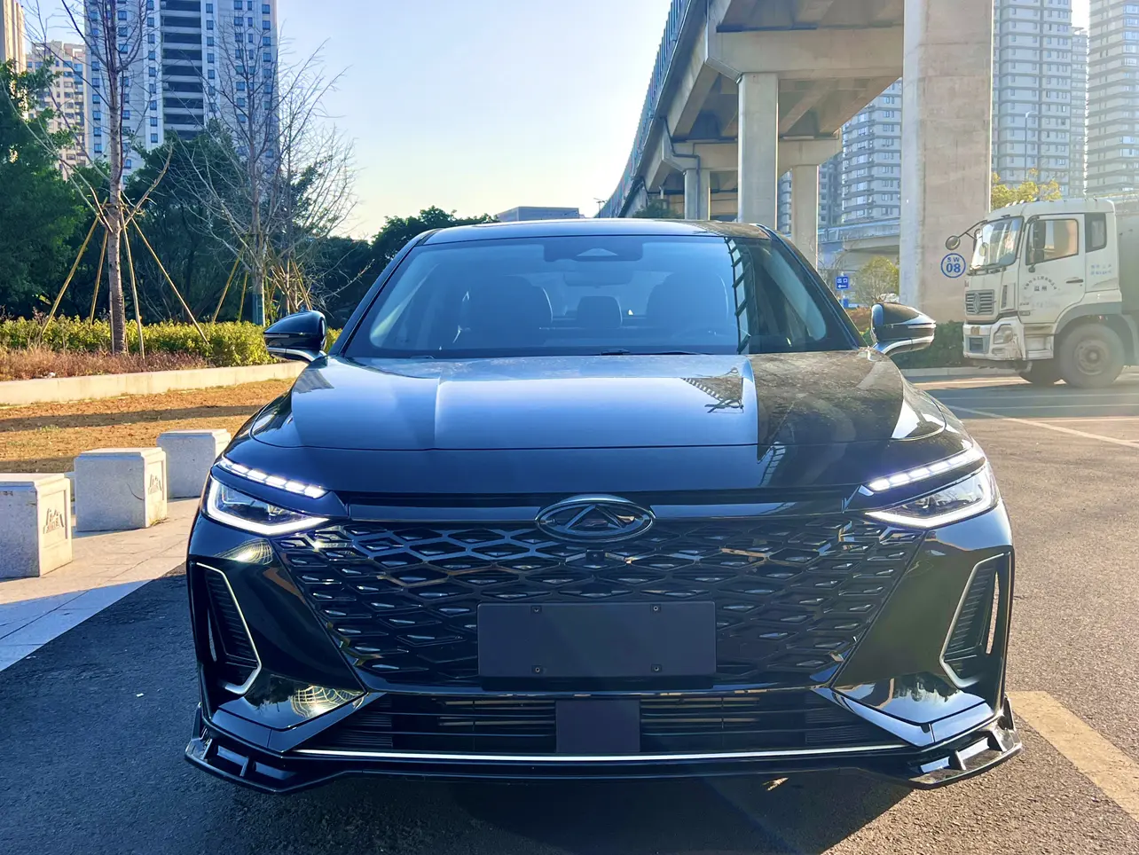 Chery Arrizo 8  из Китая