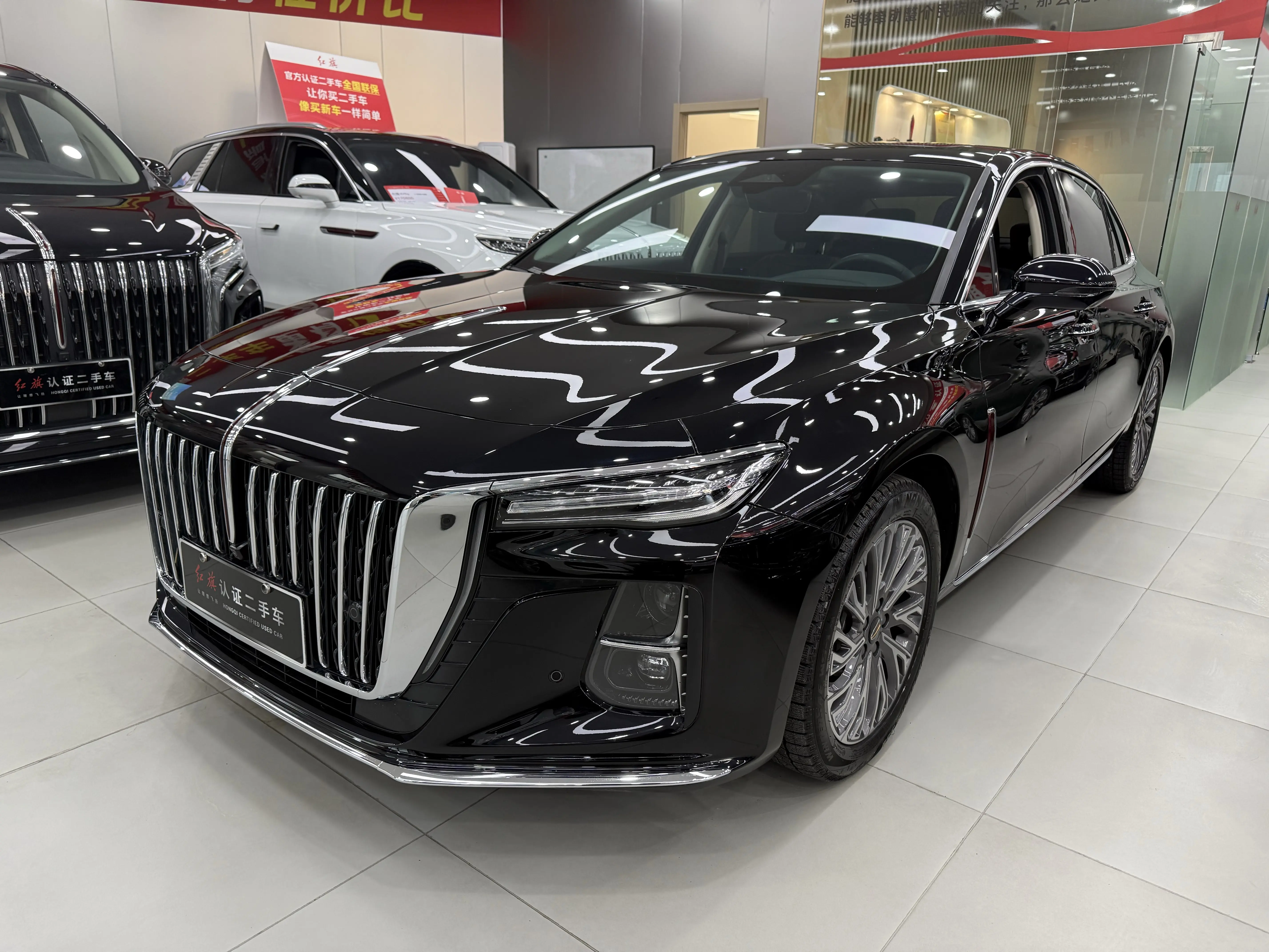 Hongqi H5  из Китая
