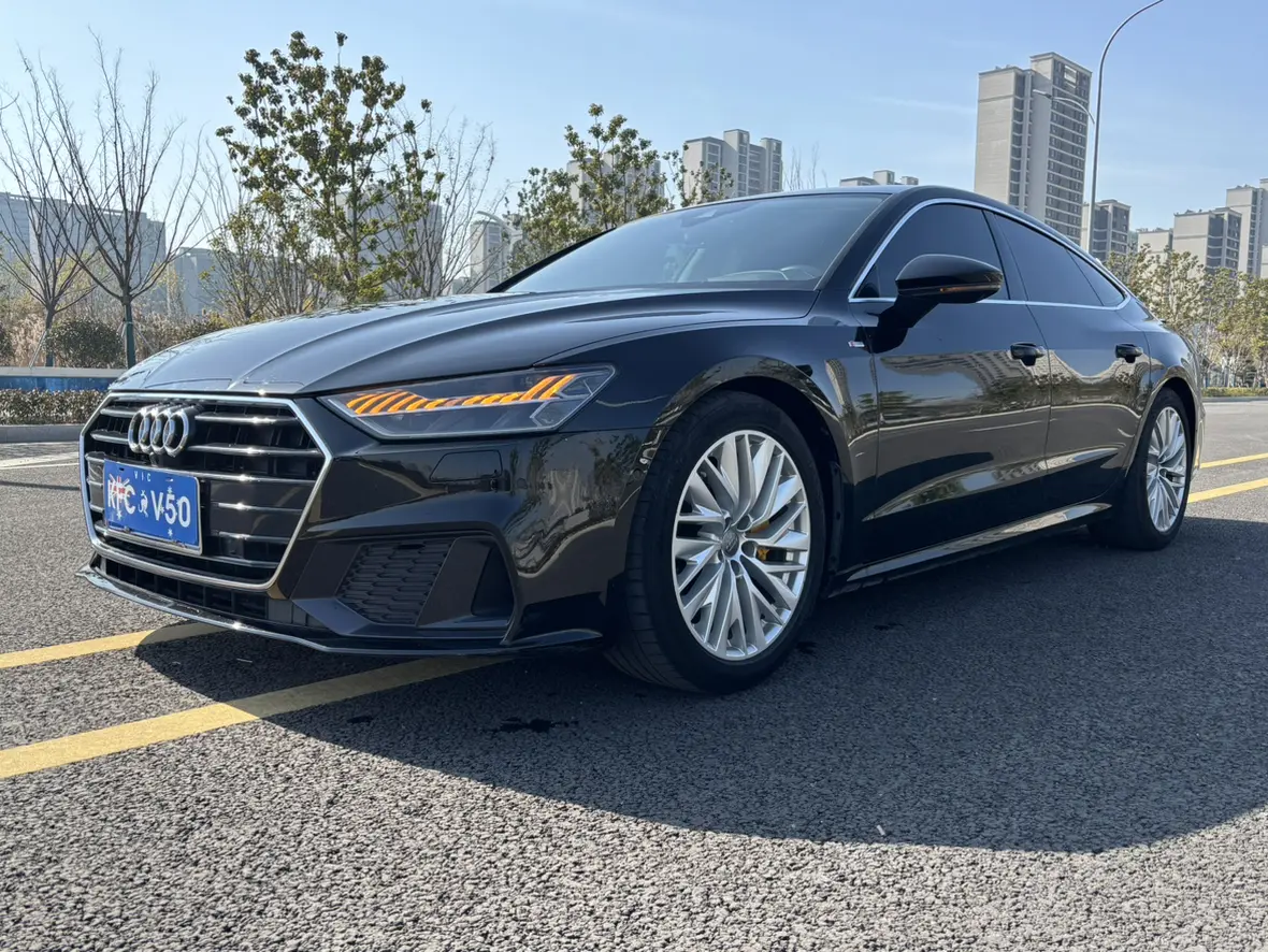 Audi A7  из Китая