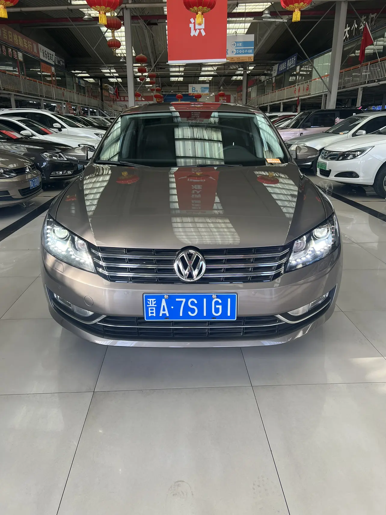 Volkswagen Passat  из Китая