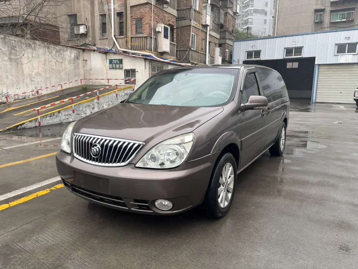 Buick GL8  из Китая