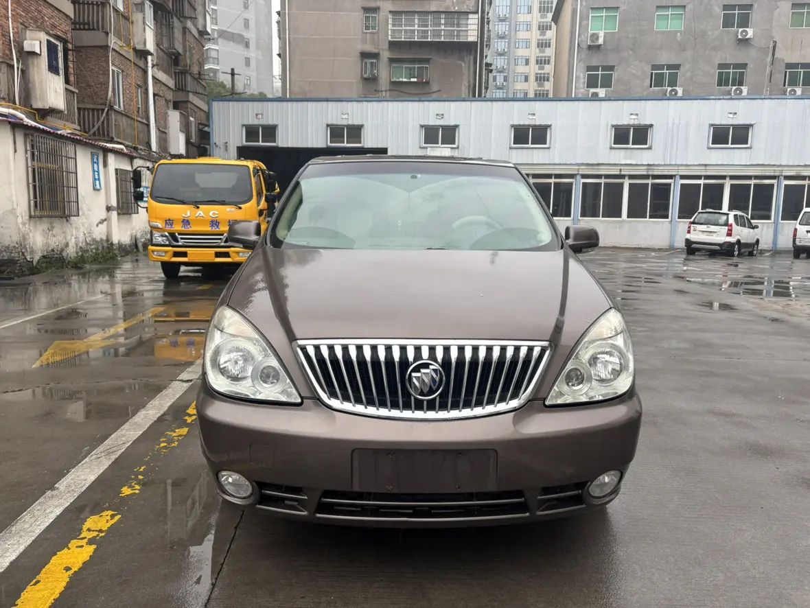 Buick GL8  из Китая