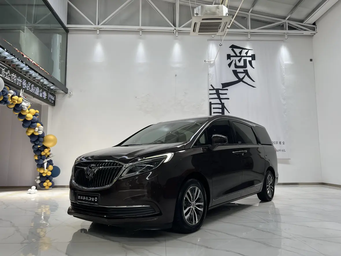 Buick GL8  из Китая