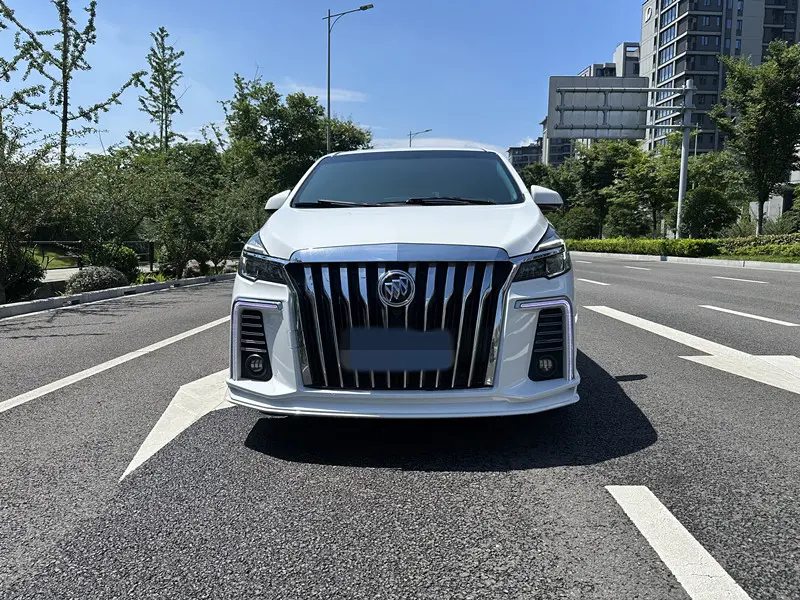 Buick GL8  из Китая