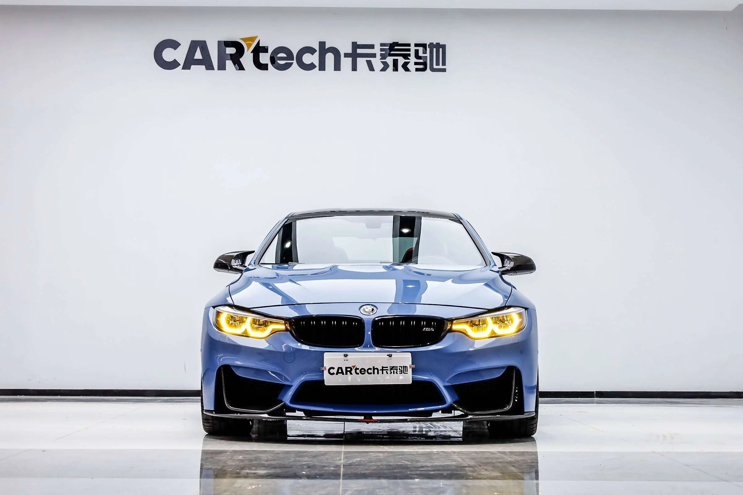 BMW M4  из Китая