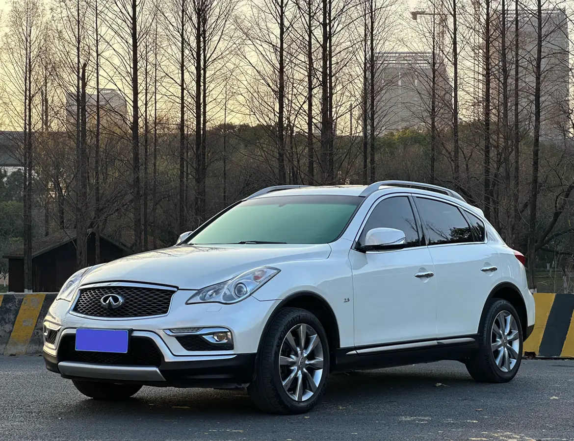 Infiniti QX50  из Китая