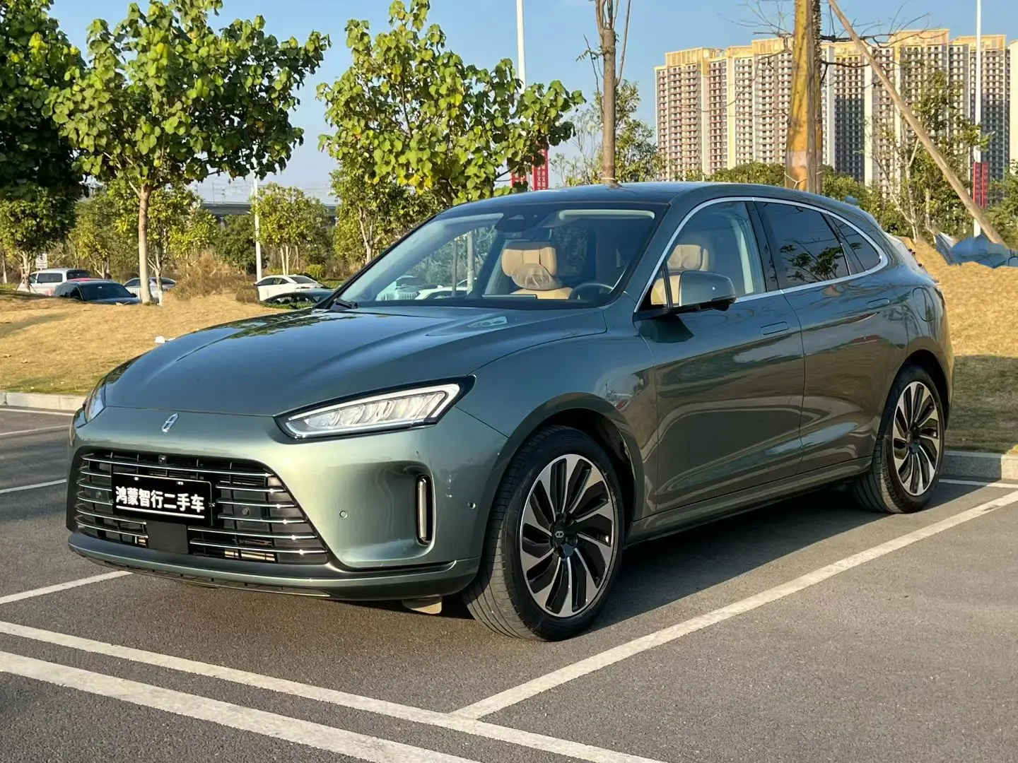 AITO M5 (Wenjie M5)  из Китая