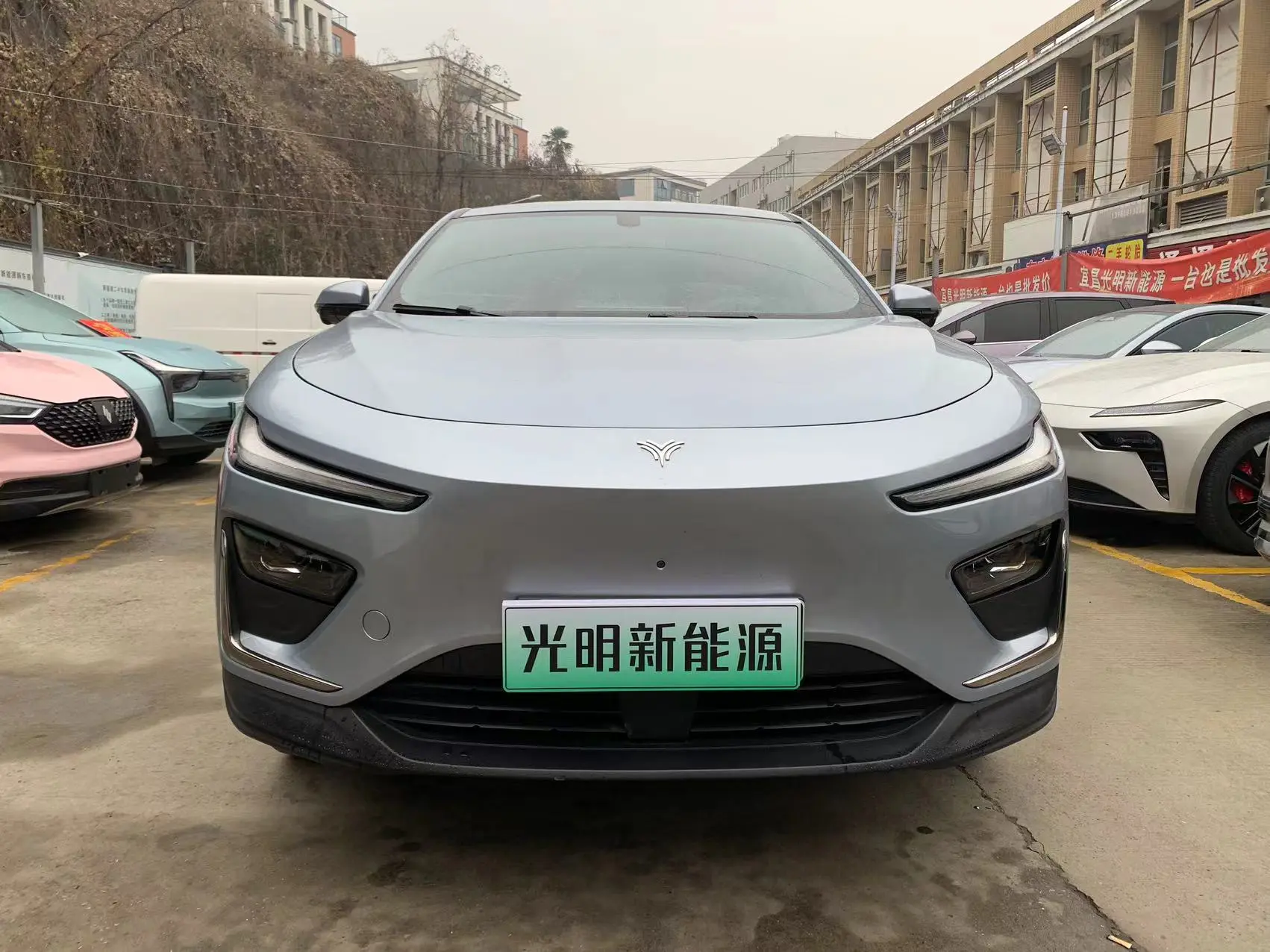 NETA NezhaX  из Китая