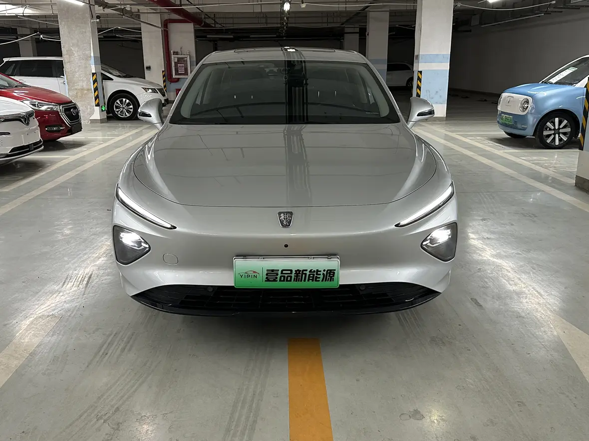 Roewe D7 EV  из Китая