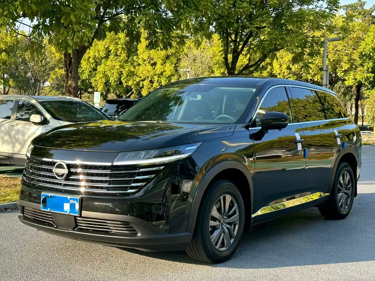 Nissan Explore the land  из Китая