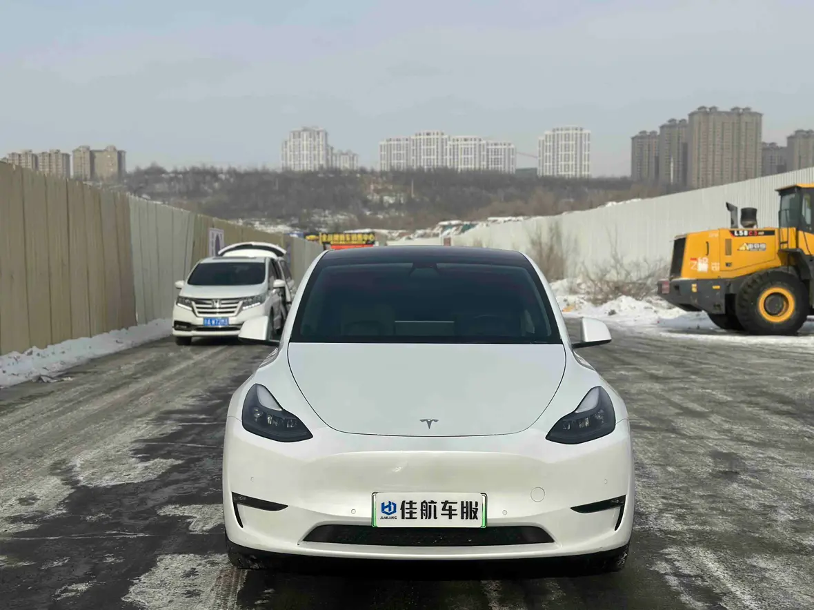 Tesla Model Y  из Китая