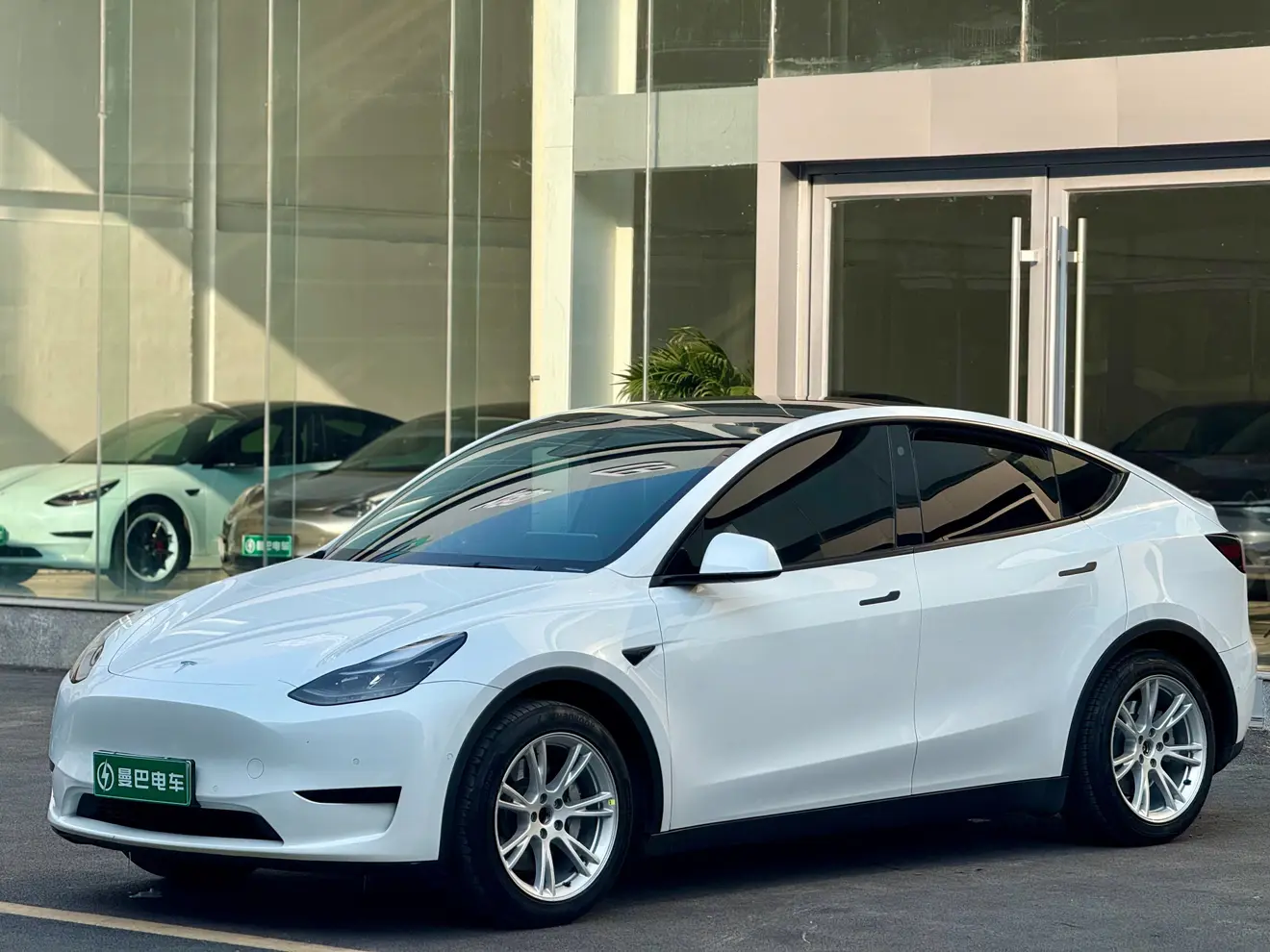 Tesla Model Y  из Китая
