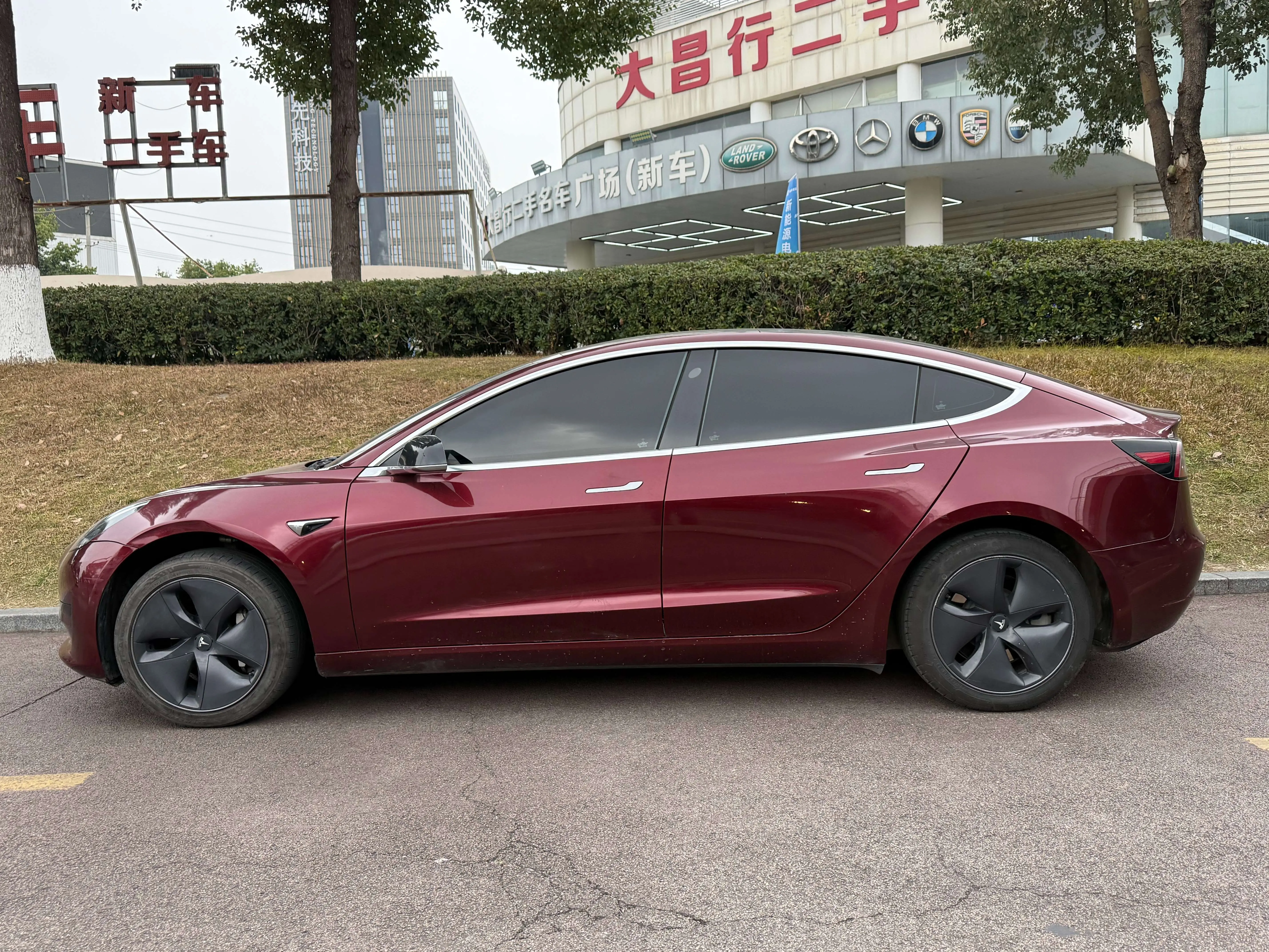 Tesla Model 3  из Китая