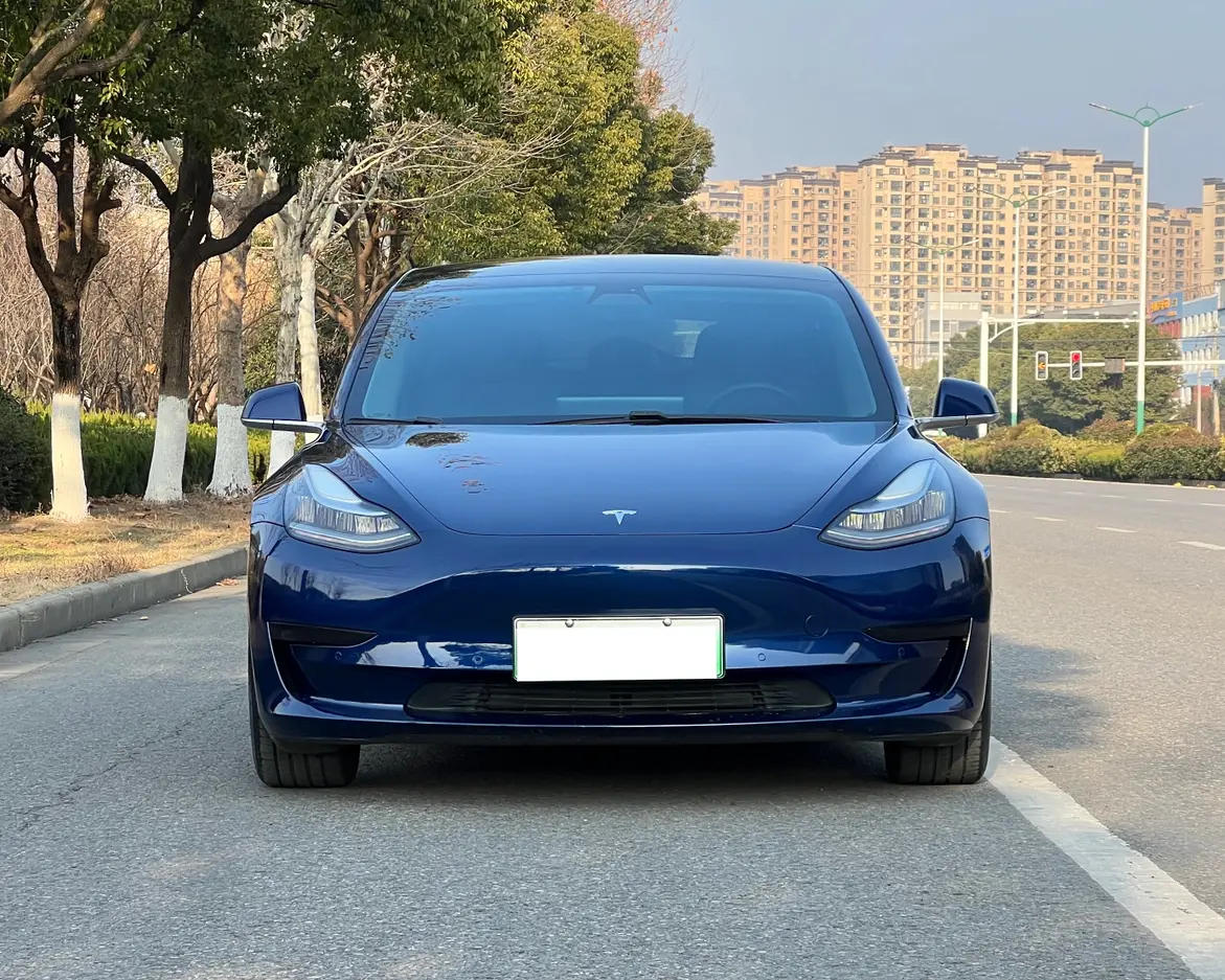 Tesla Model 3  из Китая