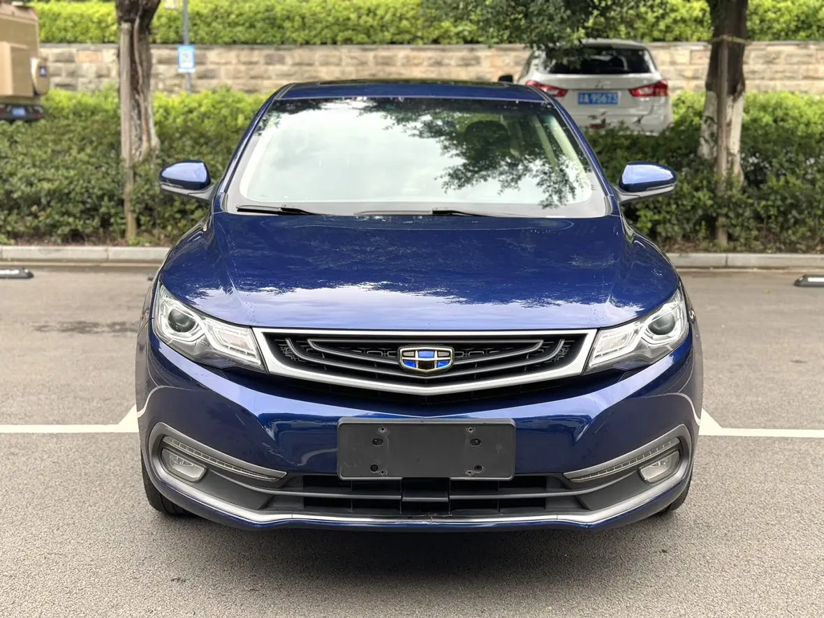 Geely Emgrand GL  из Китая