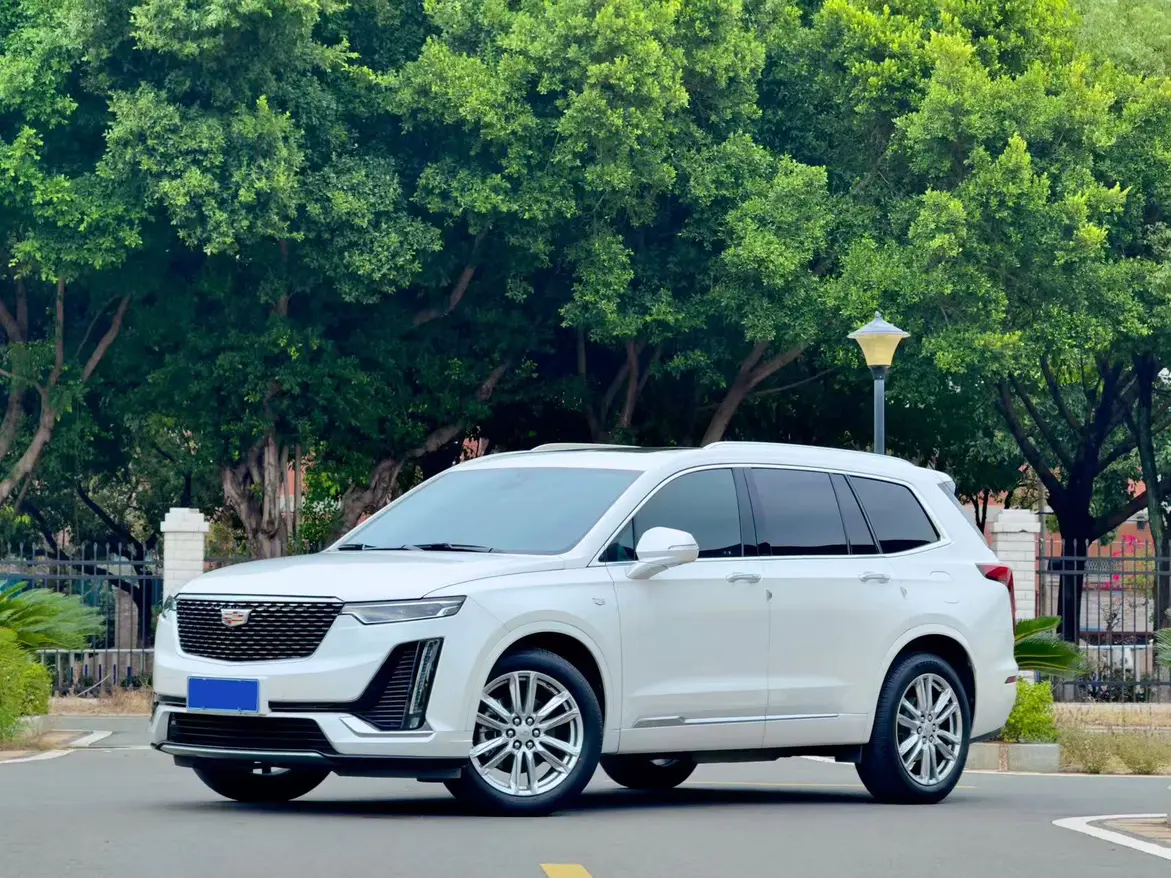 Cadillac XT6  из Китая