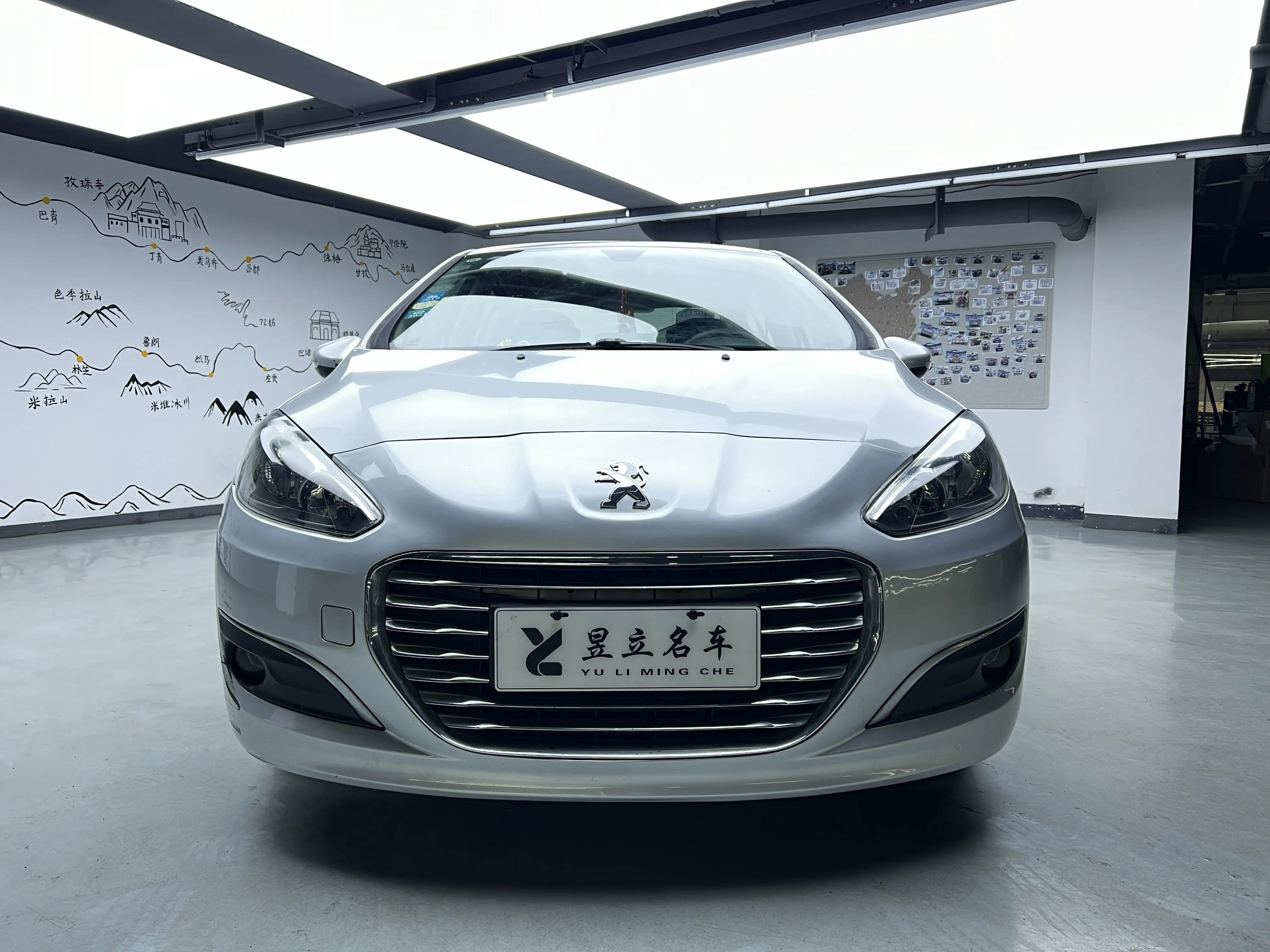 Peugeot 308  из Китая