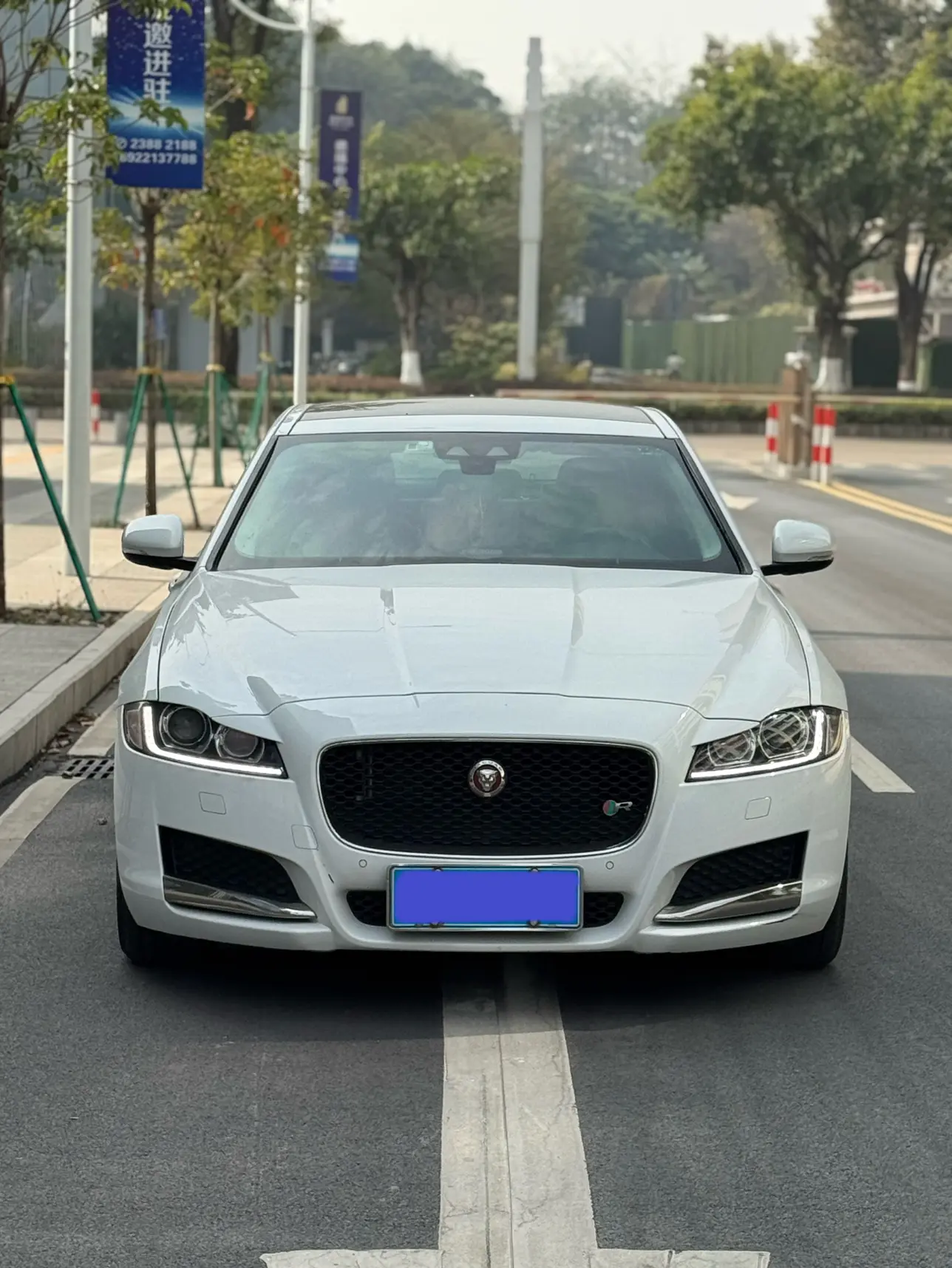 Jaguar XF  из Китая