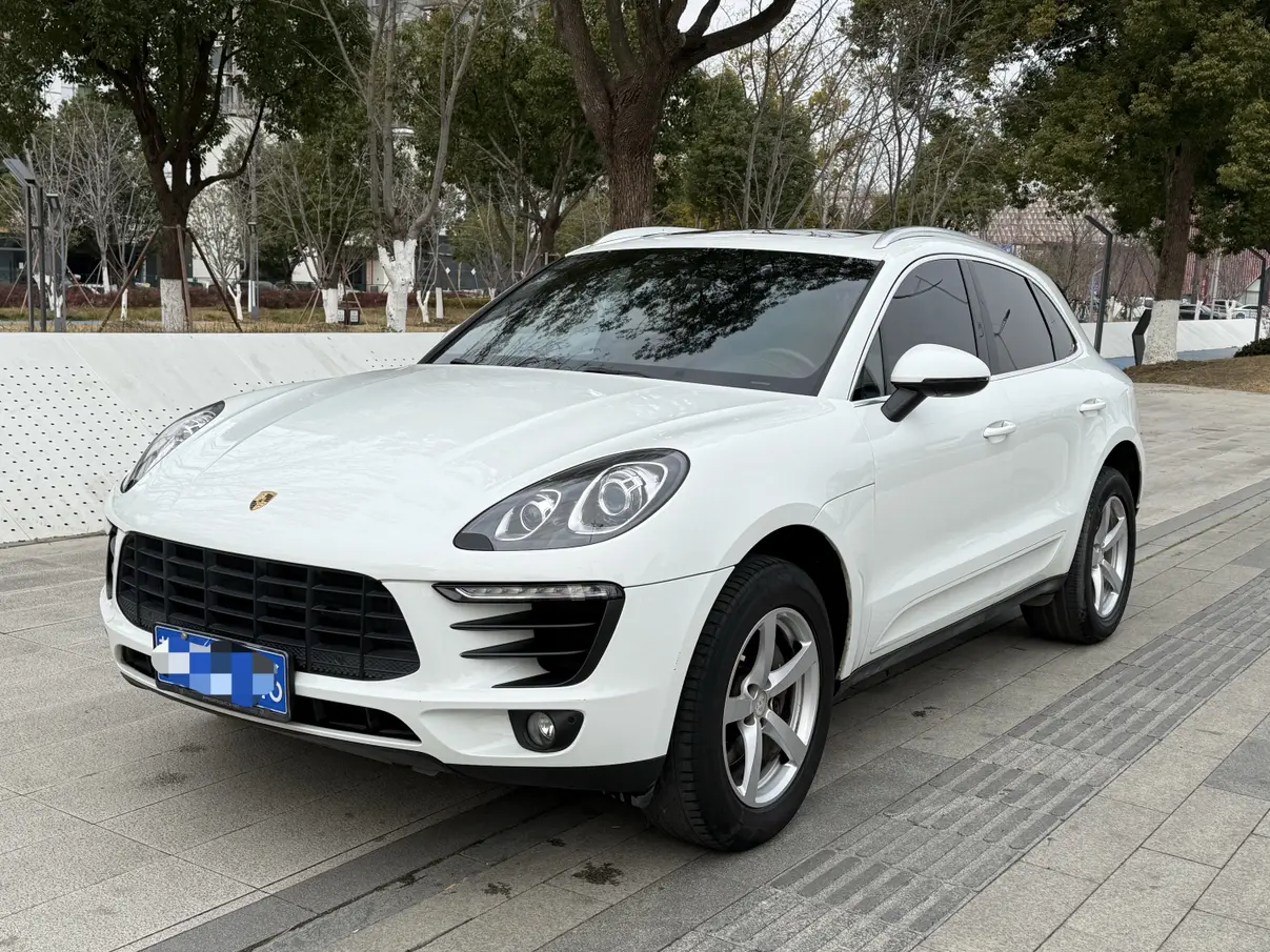 Porsche Macan  из Китая