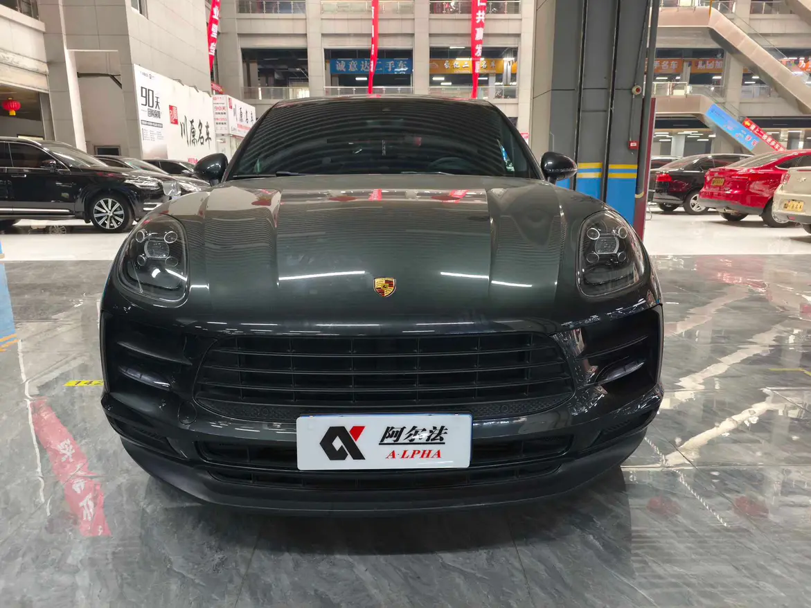 Porsche Macan  из Китая