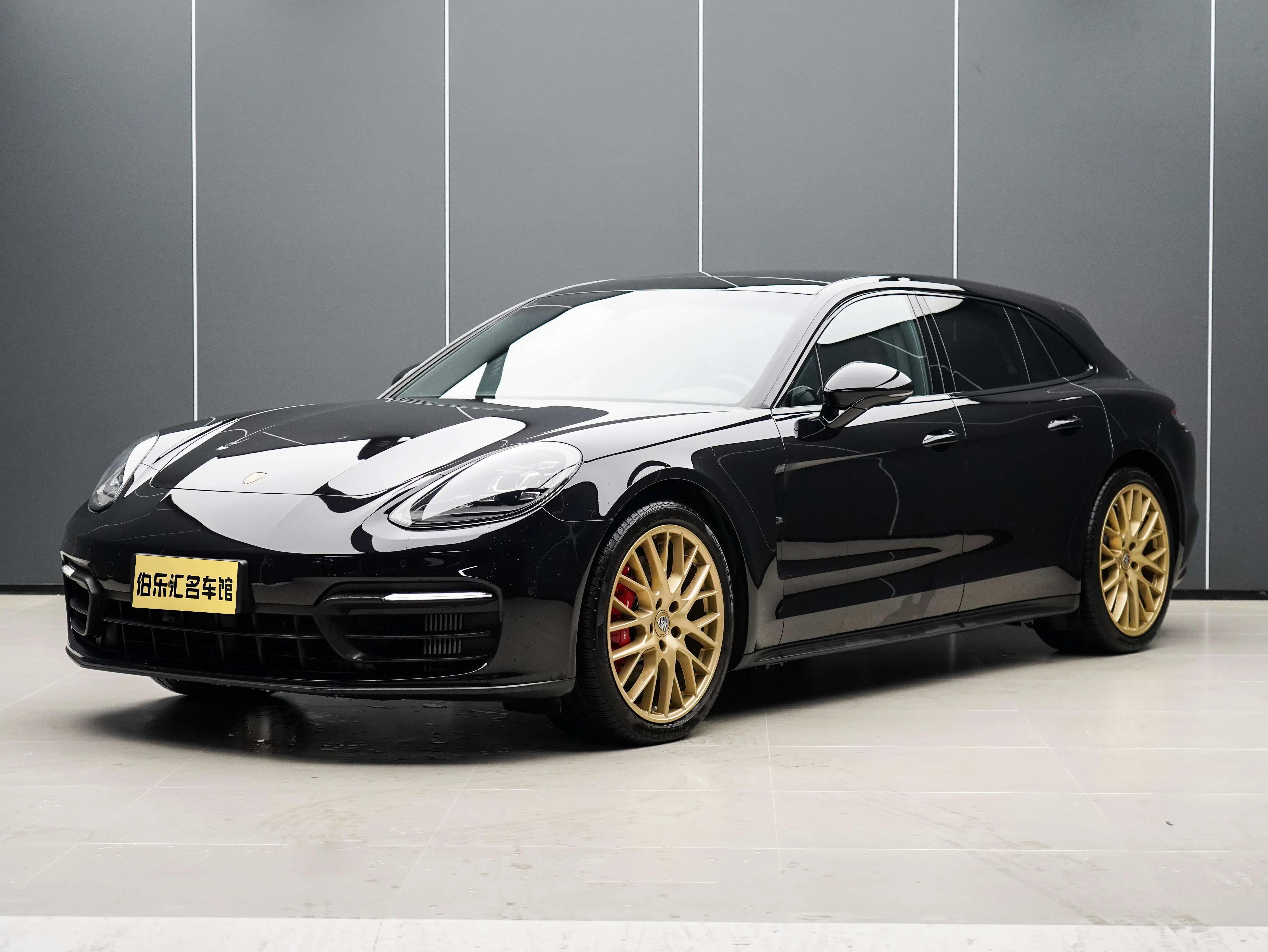 Porsche Panamera  из Китая