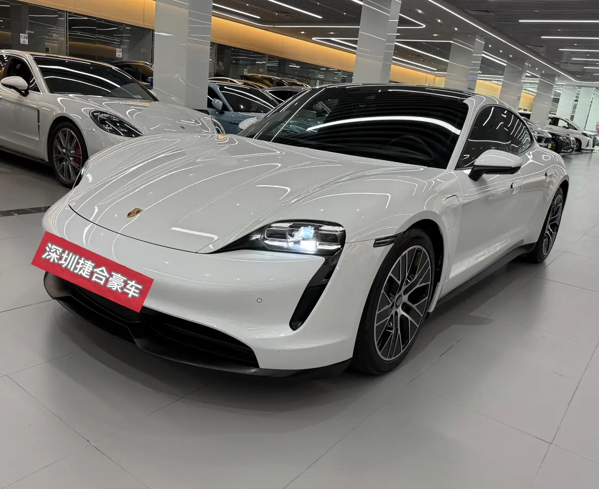 Porsche Taycan  из Китая