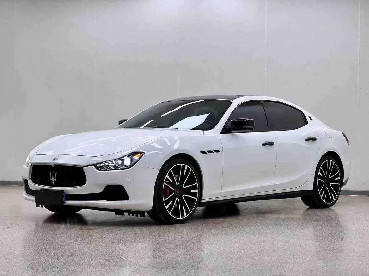 Maserati Ghibli  из Китая