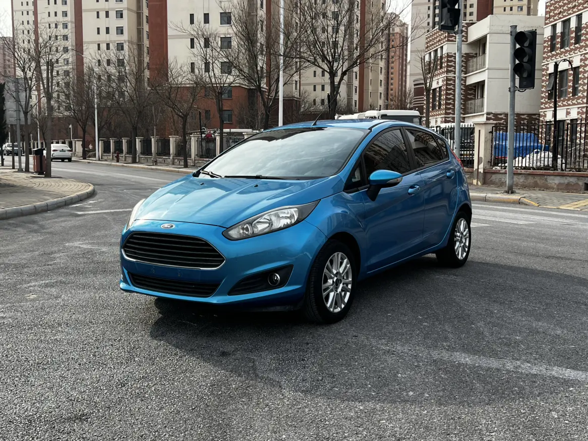 Ford Carnival  из Китая