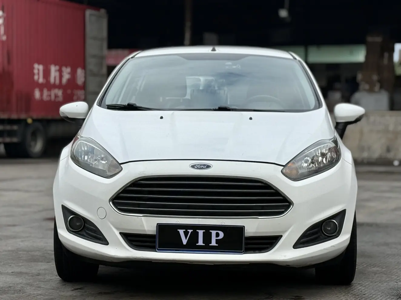 Ford Carnival  из Китая