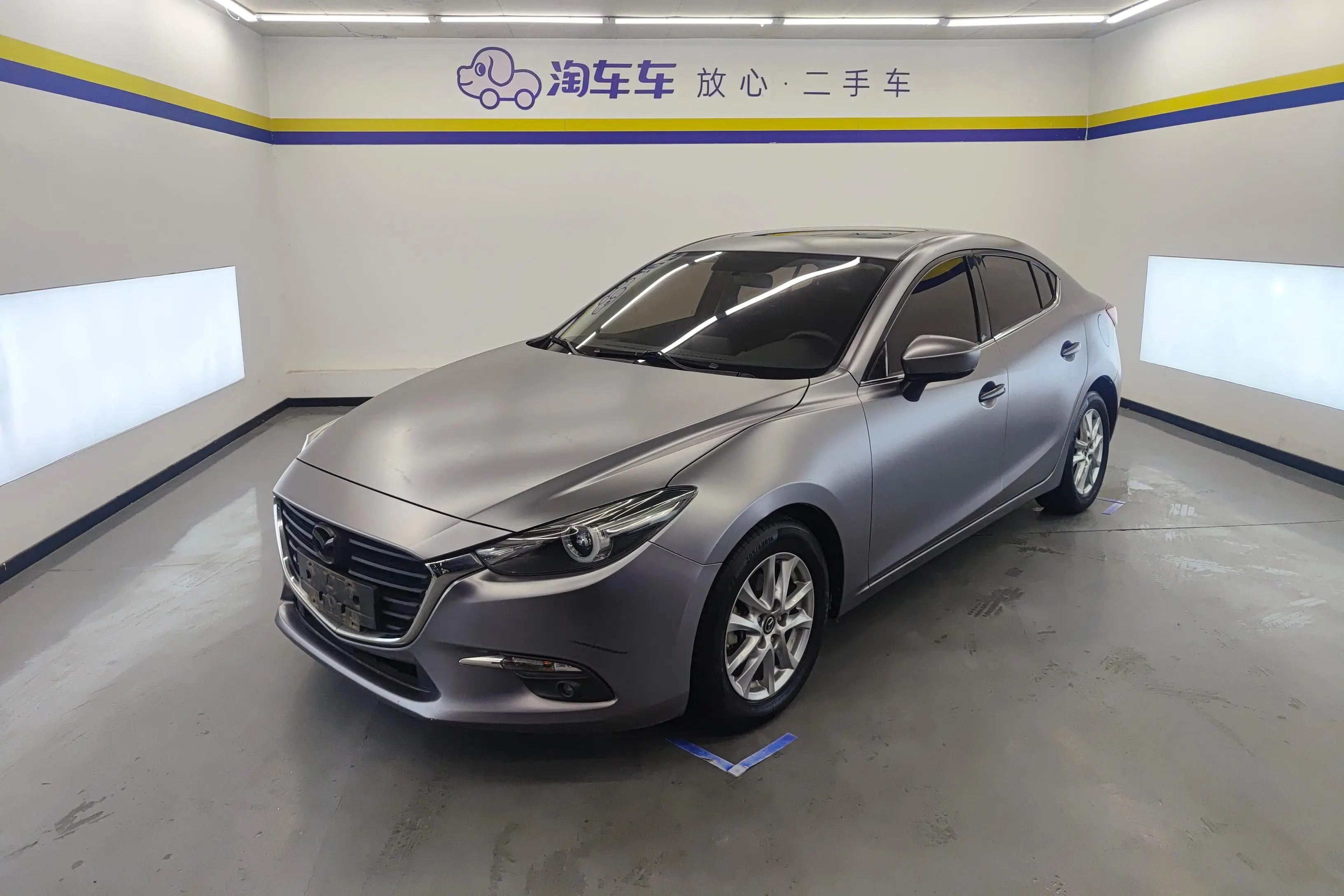 Mazda Axela (Mazda3)  из Китая