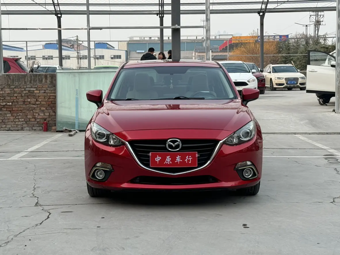 Mazda Axela (Mazda3)  из Китая