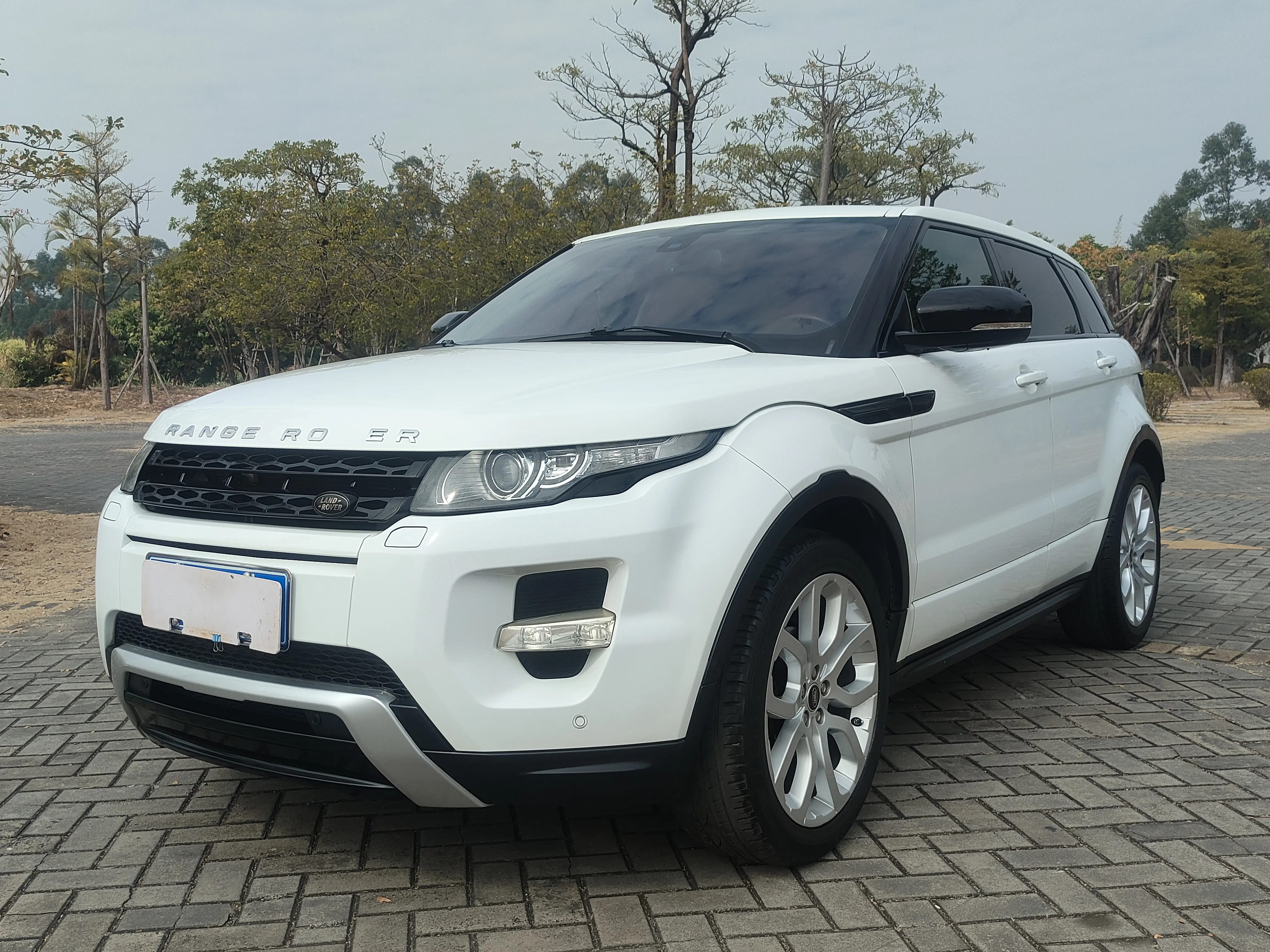 Land Rover Range Rover Evoque  из Китая