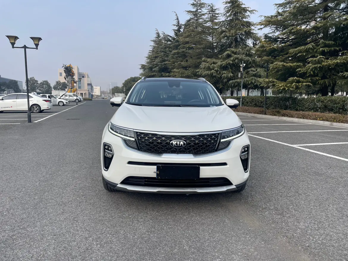 Kia KX5  из Китая