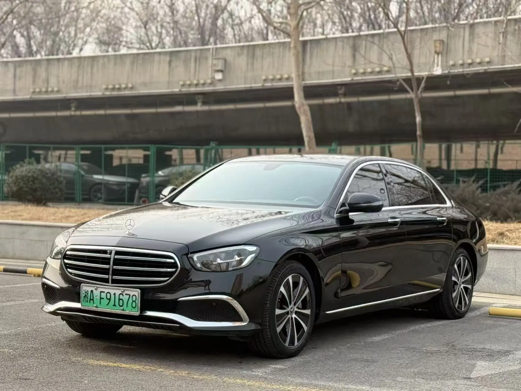 Mercedes-Benz E-Class PHEV  из Китая