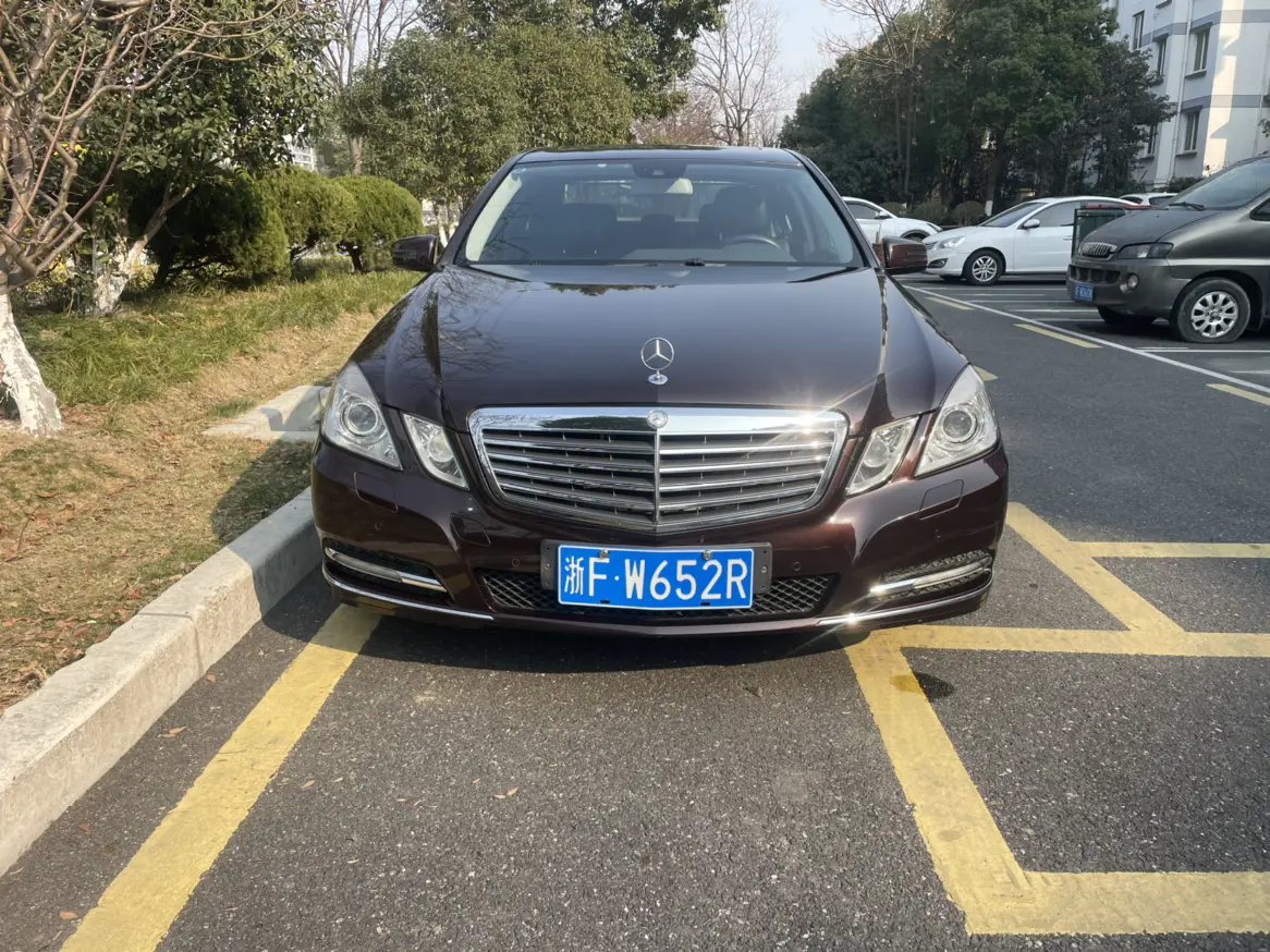 Mercedes-Benz E-Class  из Китая