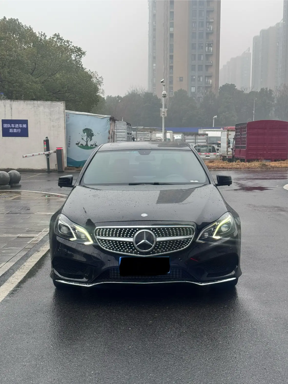 Mercedes-Benz E-Class  из Китая
