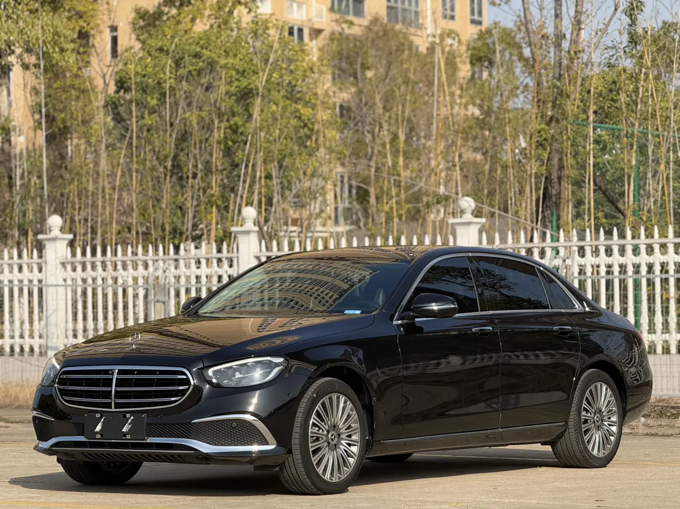 Mercedes-Benz E-Class  из Китая