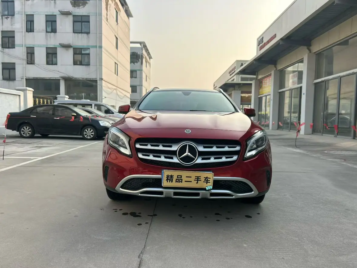 Mercedes-Benz GLA  из Китая